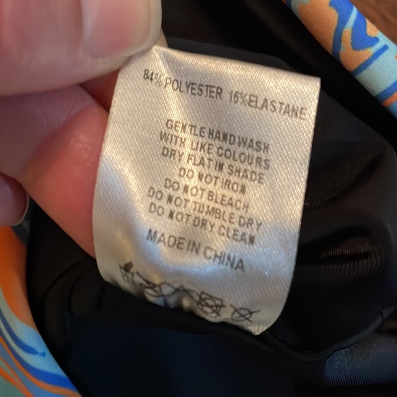 White Fox Boutique Swirl halter tie dress. Black, blue, and orange. Size XSmall. - Picture 5 of 11